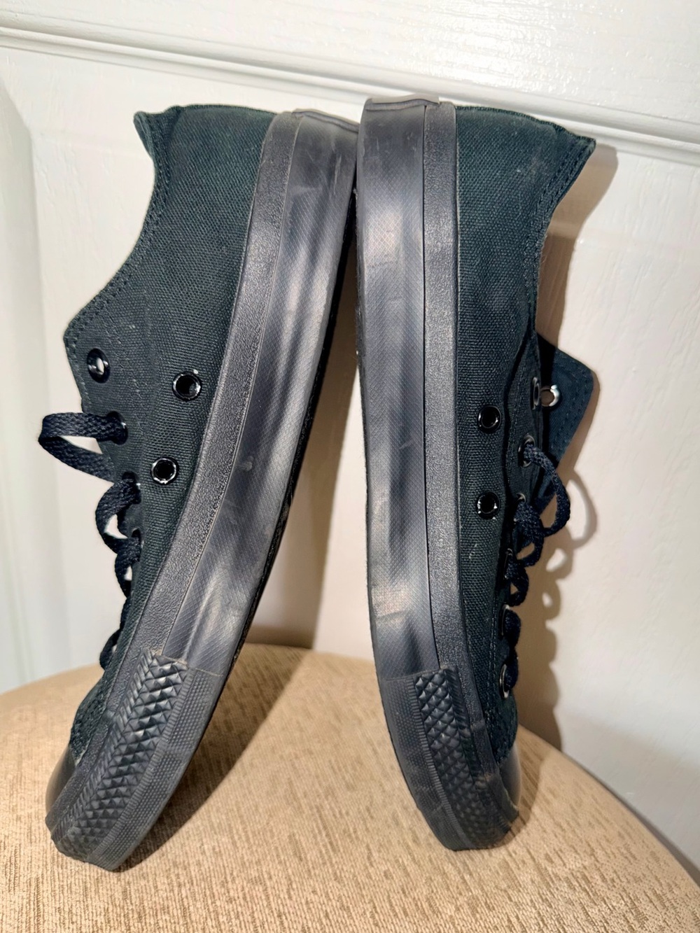 Converse Black Low-Top Shoes - Picture 2 of 8